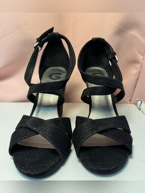 guess women's ferry asymmetrical lucite clear dress sandals Guess Women's Ferry Asymmetrical Lucite Clear Dress Sandals Stiletto Grey 7 M